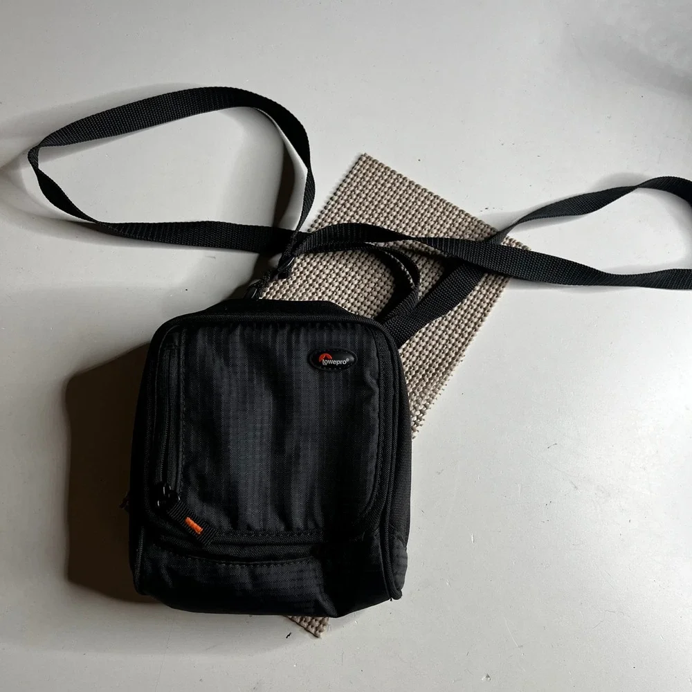 Lowepro Black Ripstop Nylon Padded Camera Bag Shoulder Strap Belt Loop